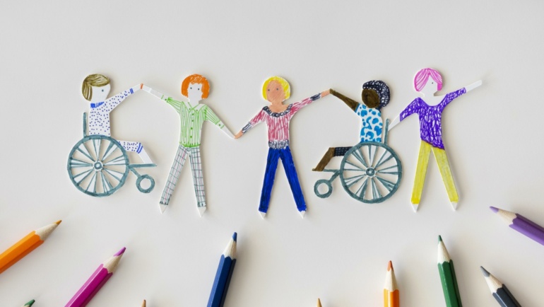 The Role of Associations in Integrating People with Special Needs